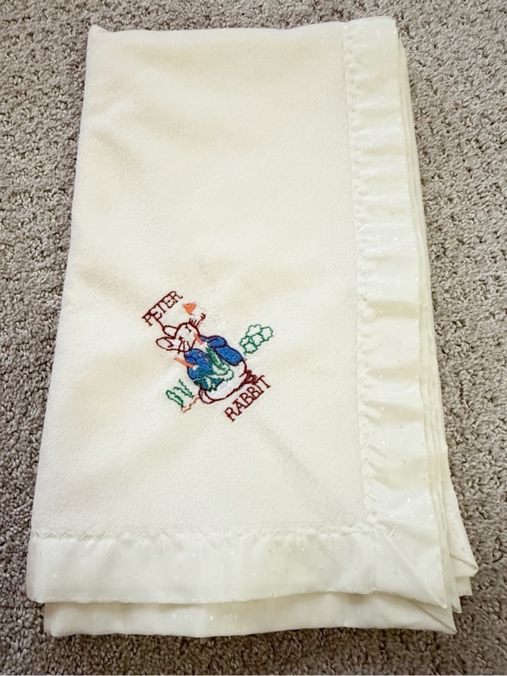 Vintage Quiltex Beatrix Potter Peter Rabbit Baby Receiving Blanket Satin Trim